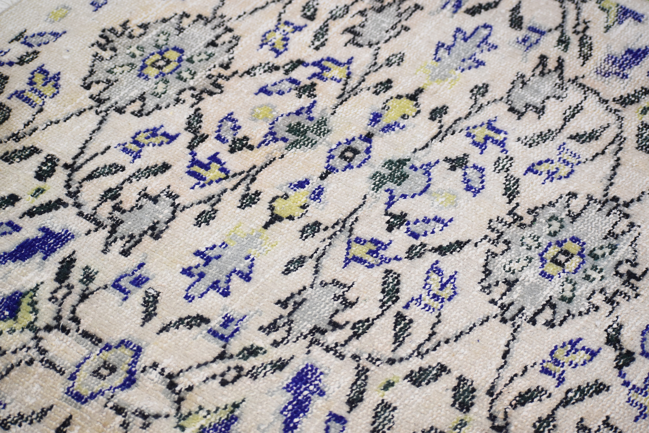 20215 Turkish Scandinivian 7'9 X 5 Details