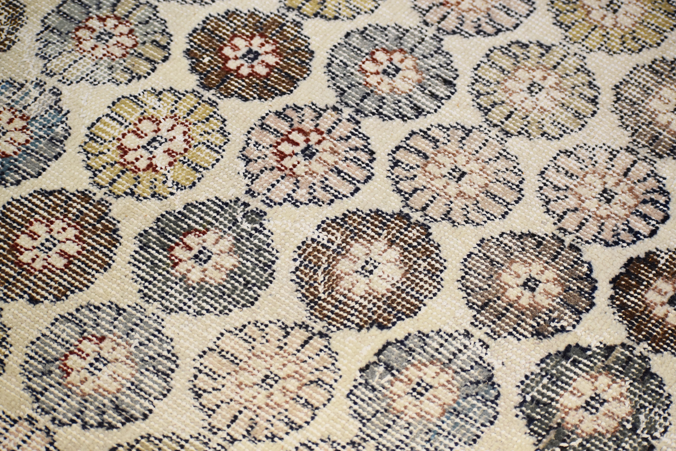 20227 Turkish Scandinivian 7'8 X 3'1 Details