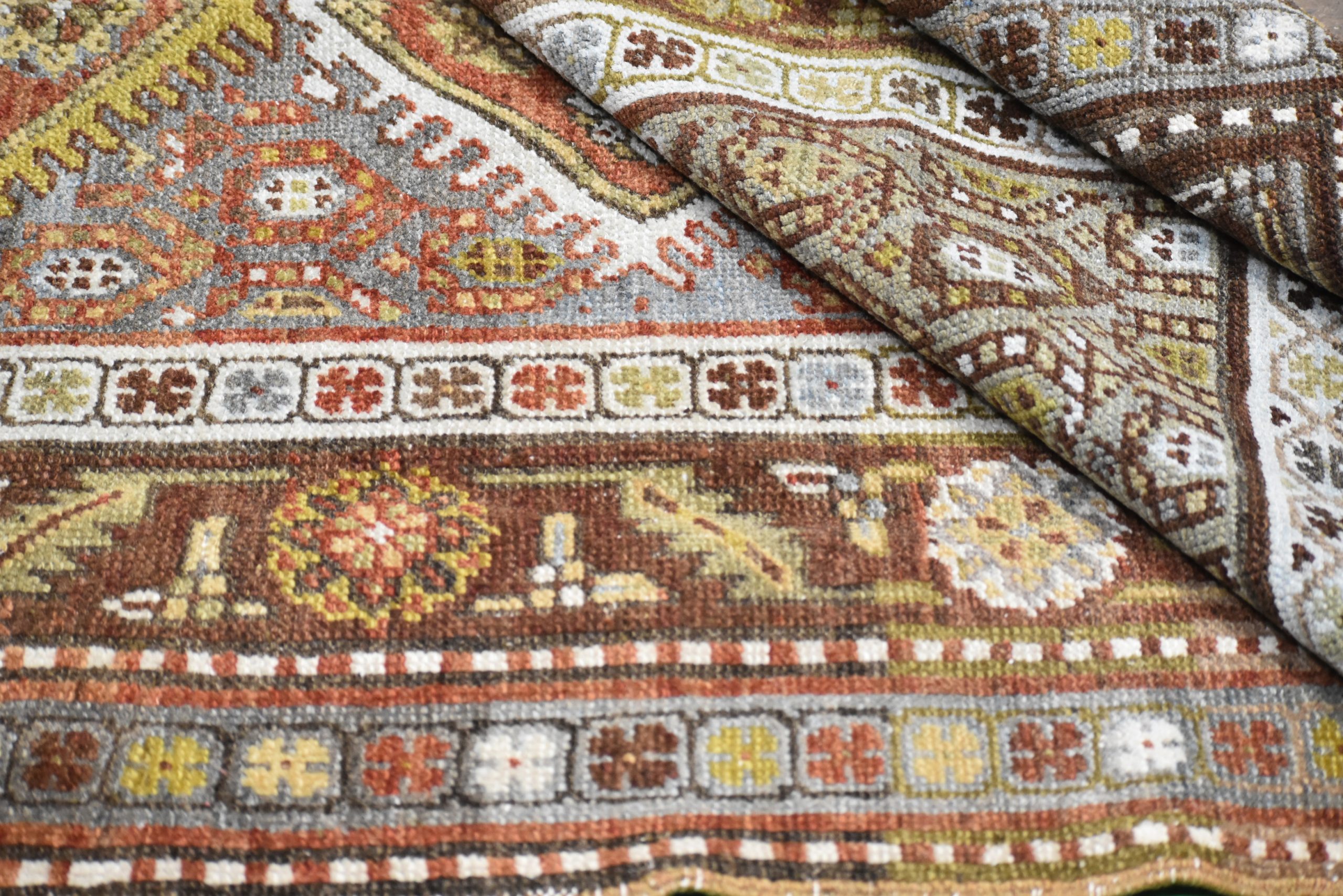 20414 Persian Heriz 13'5 x 3'7 Details 4