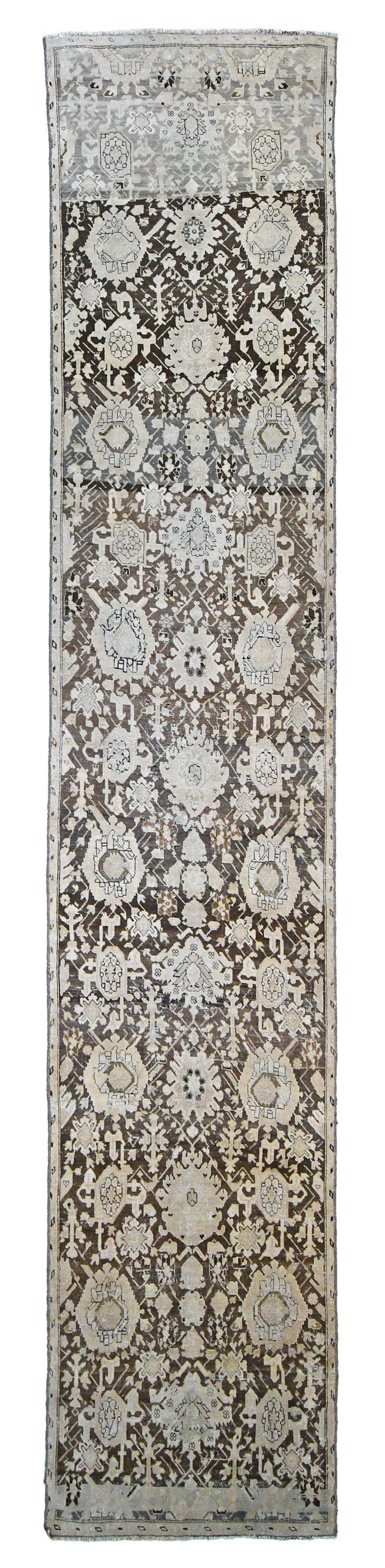11889 Persian Garabagh 17’9 x 3’6