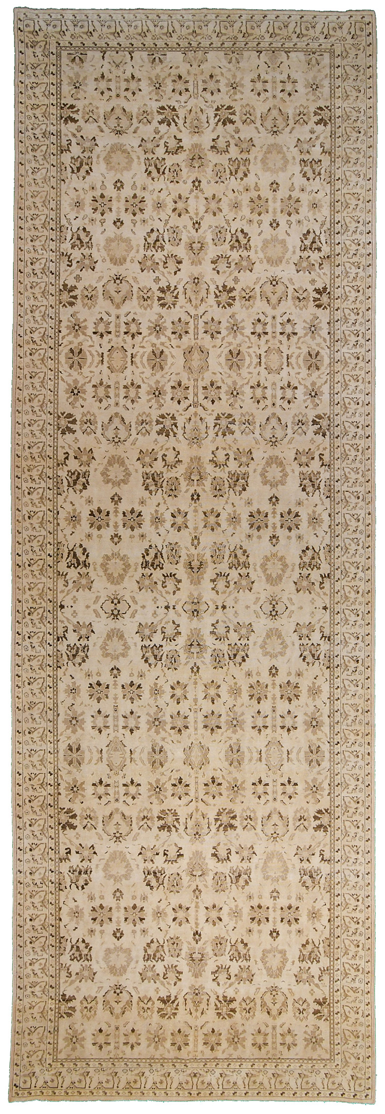 10653 Turkish Sevas Sultan 23′ x 7’6